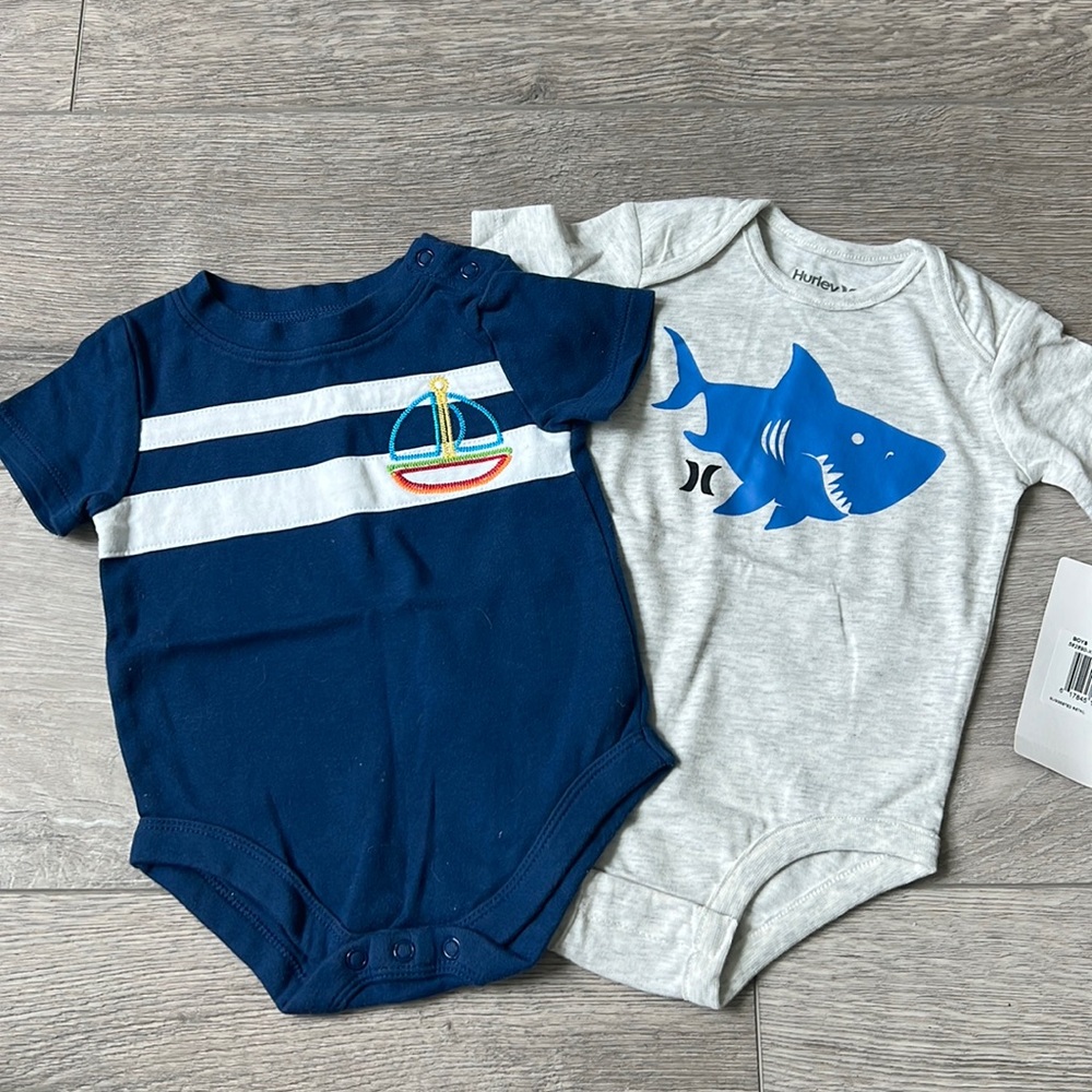 Never worn onsie bundle 3-6 months